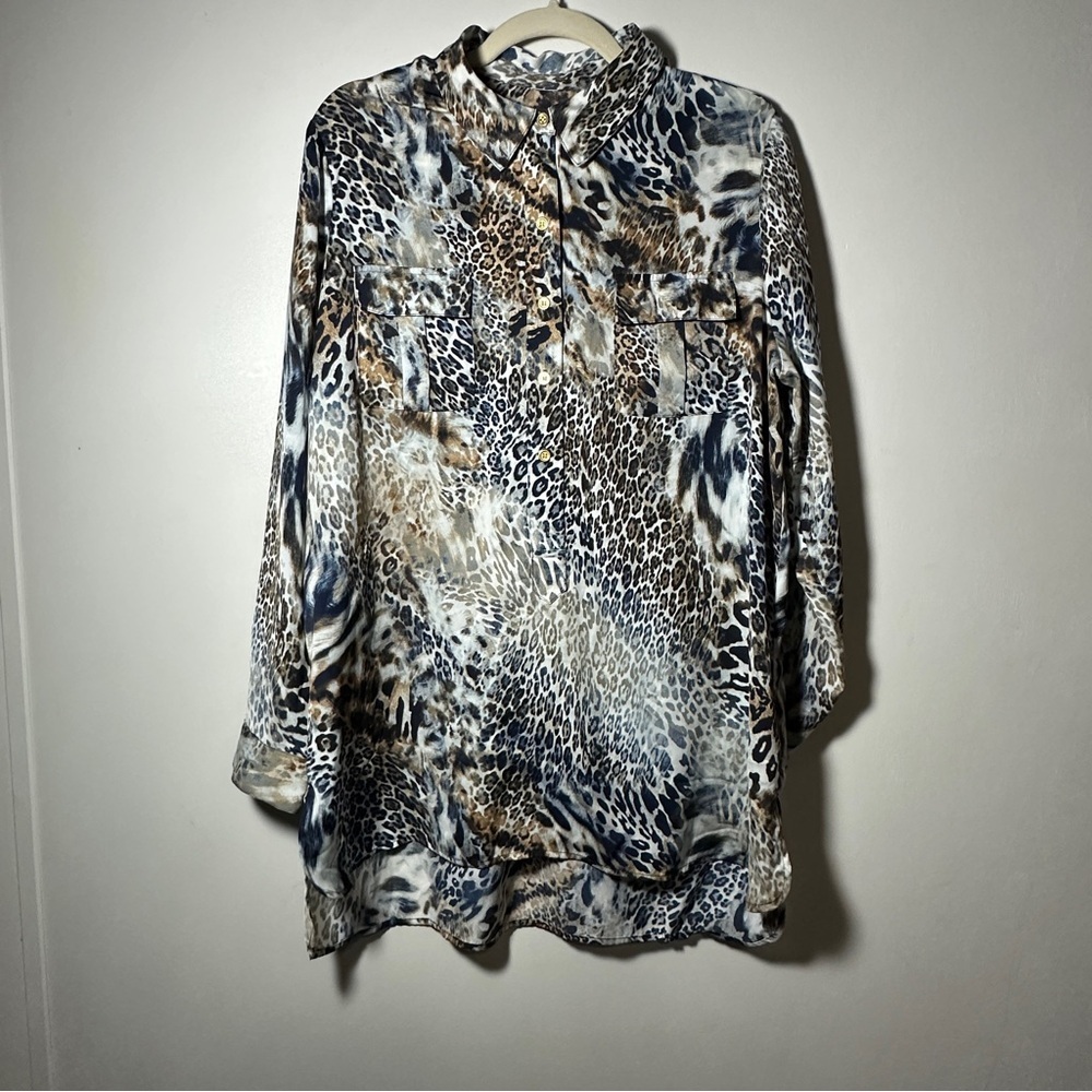 Chico’s Artsy Animal Print Button Down Women's Top Size 2 Leopard Mixed Tunic